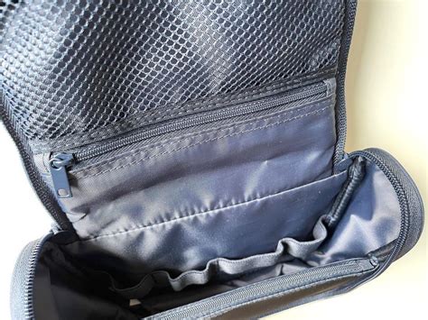 toiletries bag muji